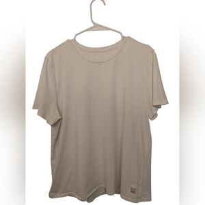 Vuori Women's Feather Tee In White Size M Medium